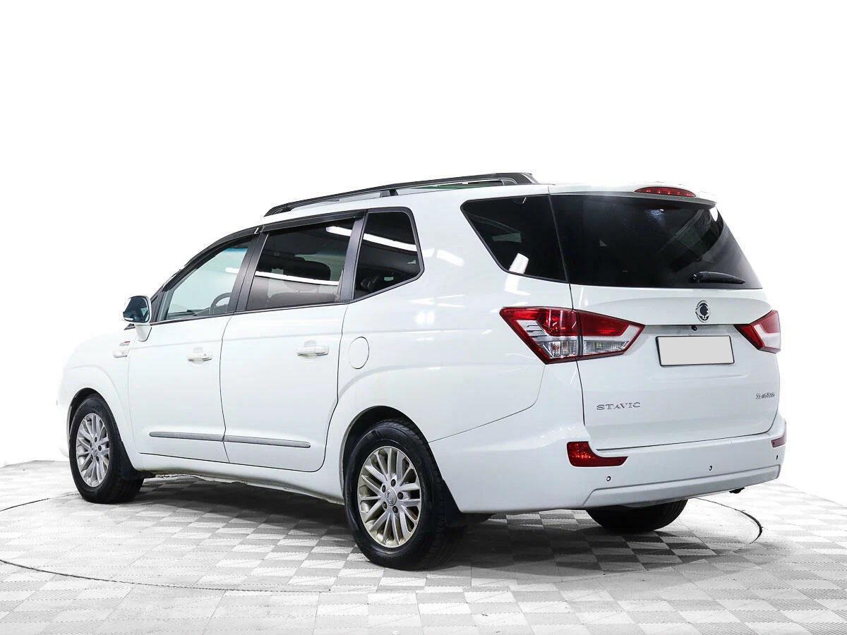 SsangYong Stavic 2018, белый