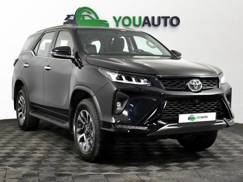 Toyota Fortuner 2021, черный