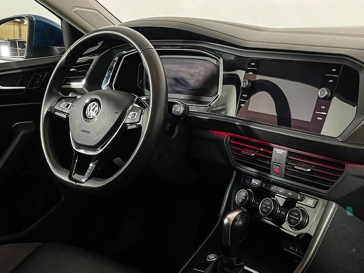 Volkswagen Jetta 2021, синий
