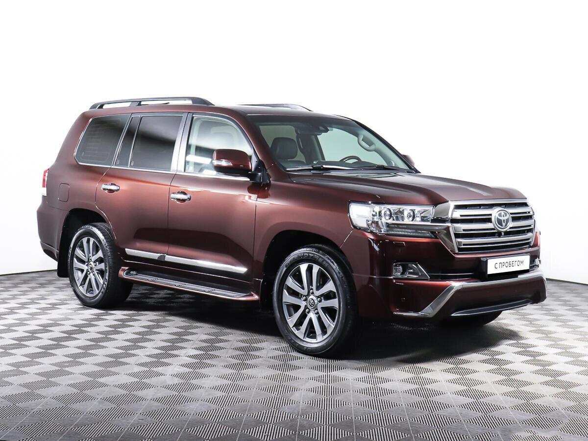 Toyota Land Cruiser 2018, красный