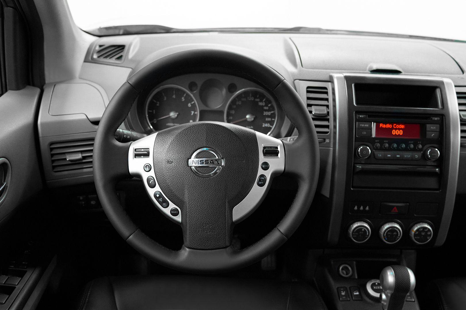 Nissan X-Trail 2008, серый