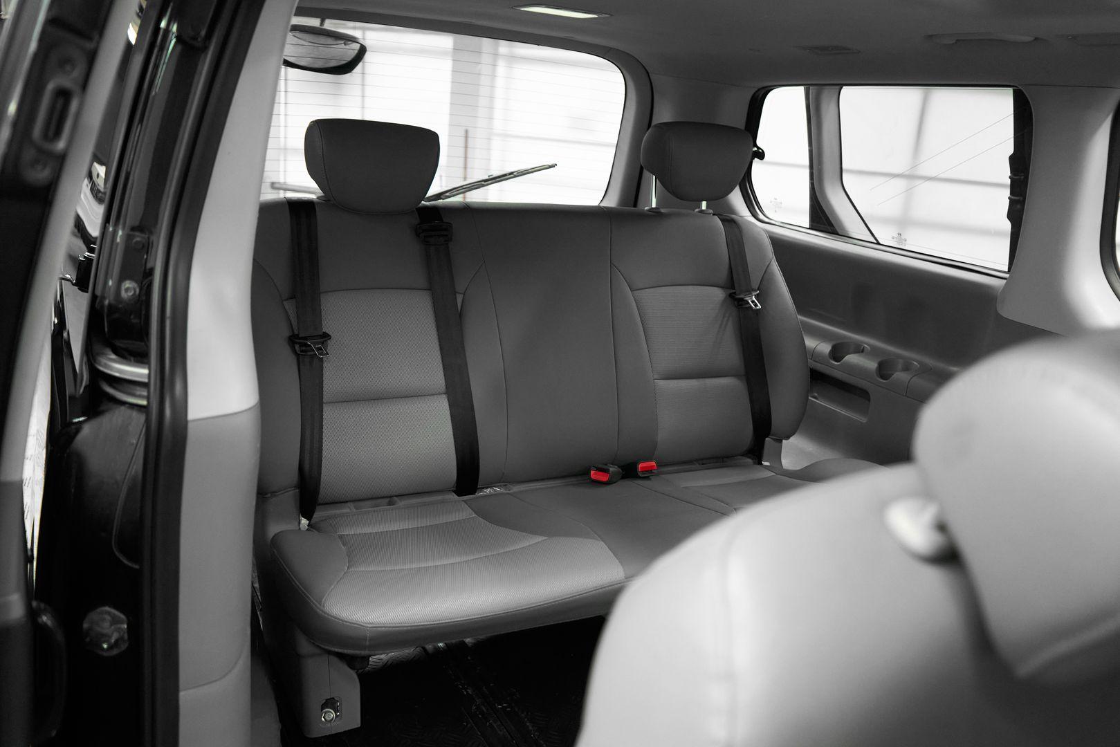 Hyundai Grand Starex 2011, черный