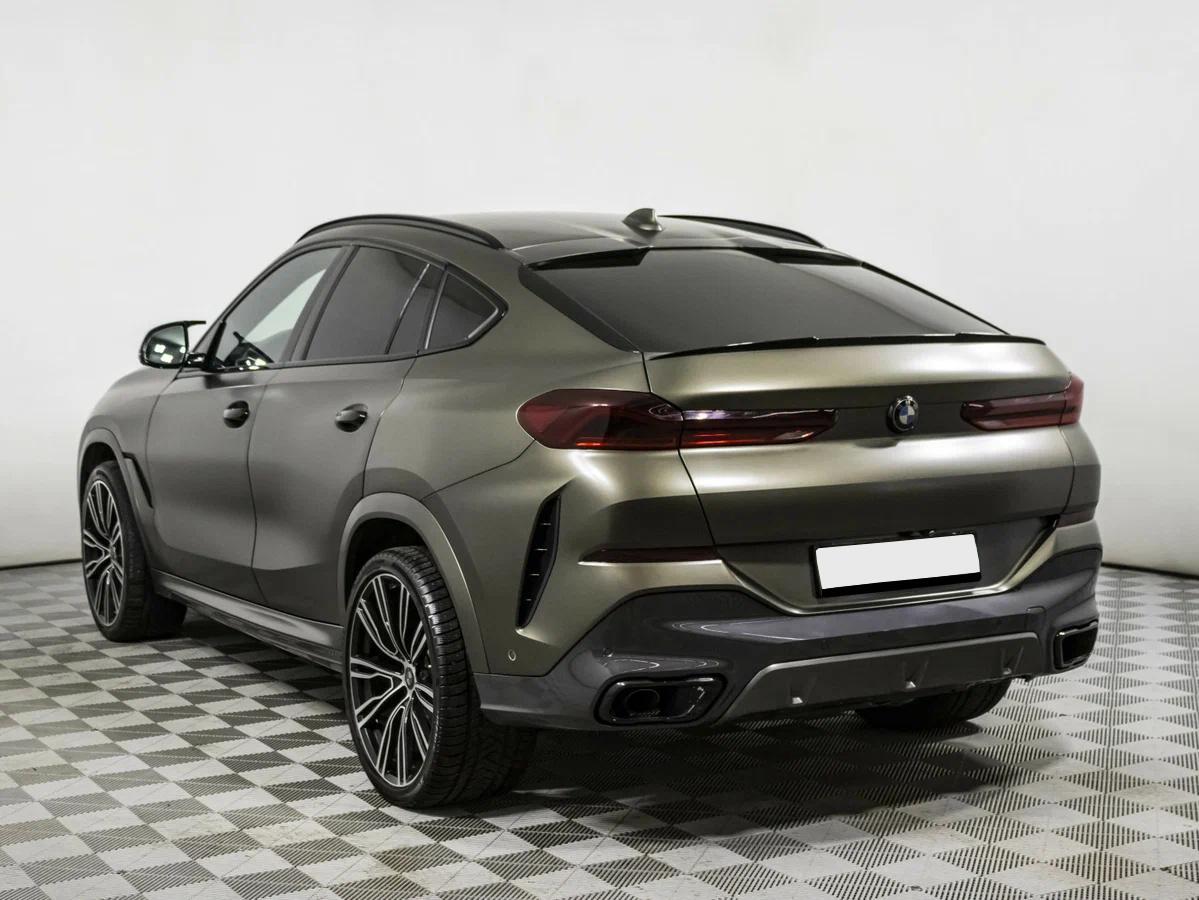 BMW X6 2020, зеленый