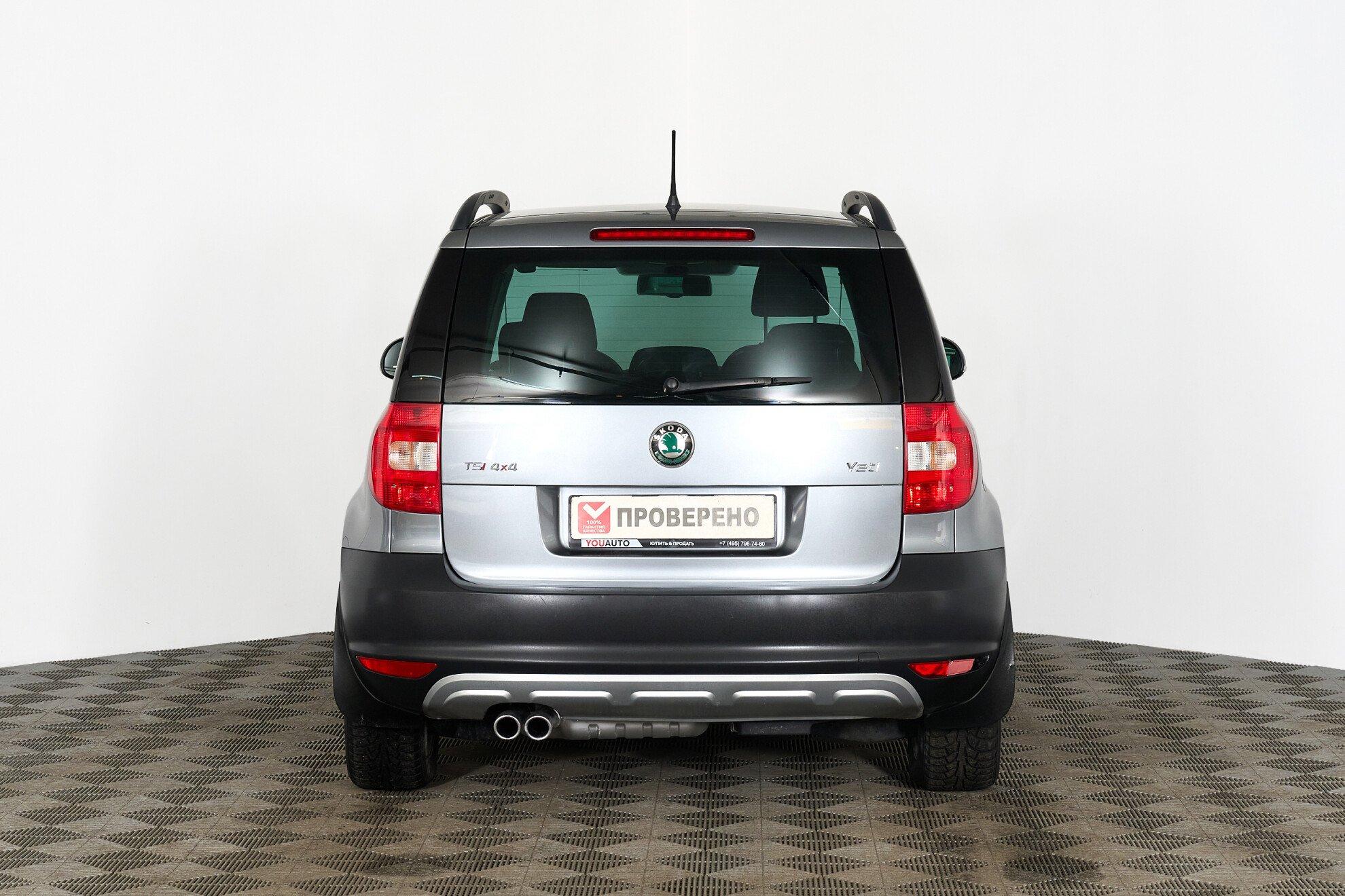 Skoda Yeti 2013, серый