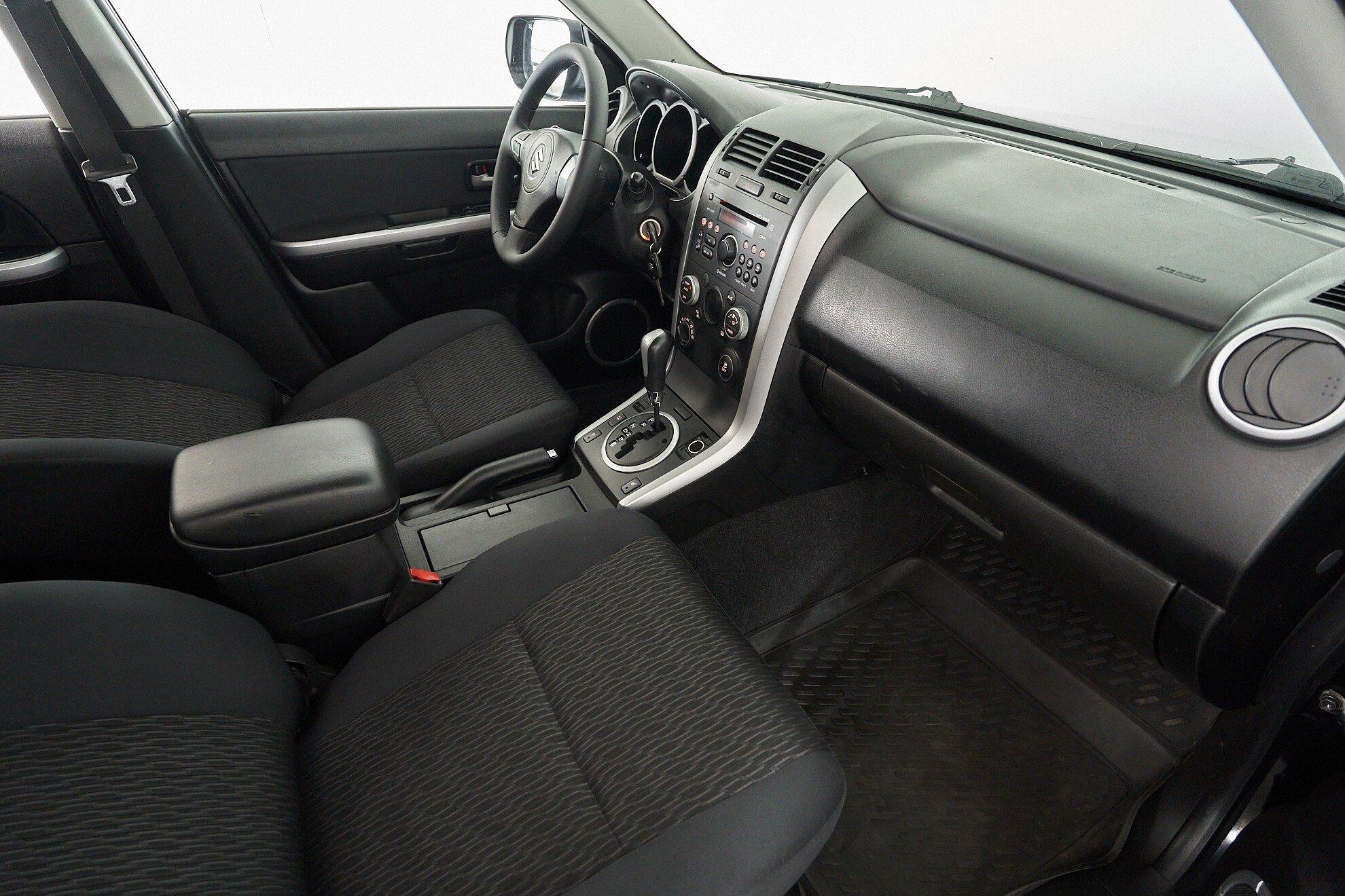 Suzuki Grand Vitara 2014, черный