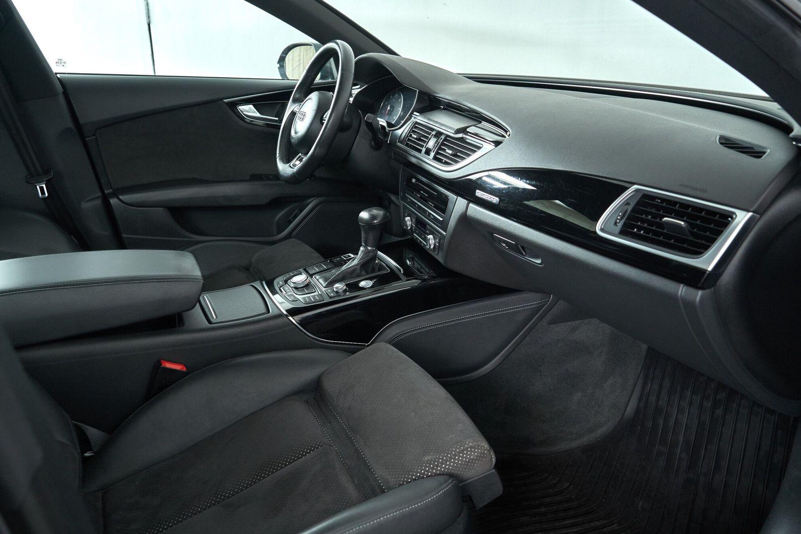 Audi A7 2013, серый