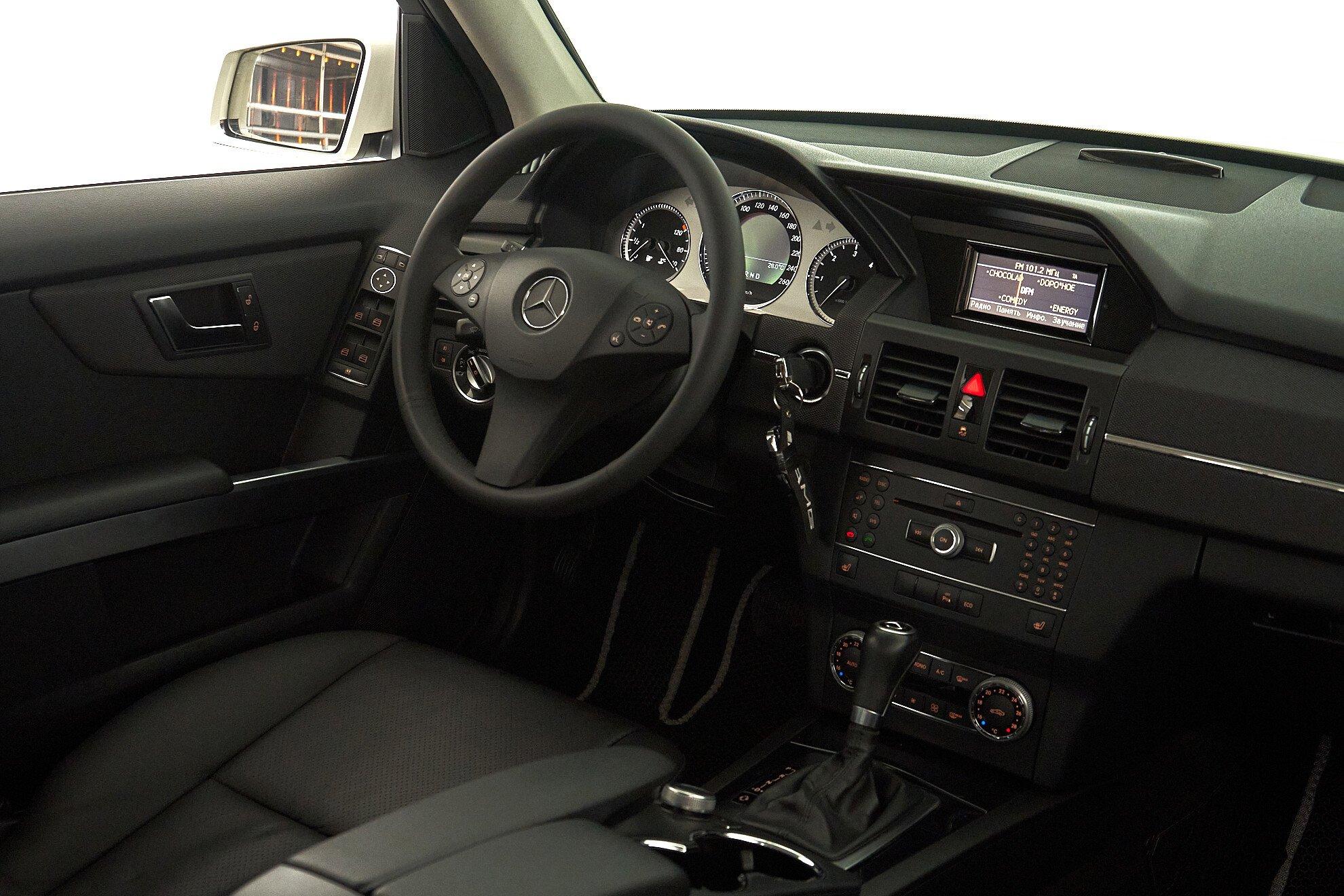 Mercedes-Benz GLK-Класс 2012, белый