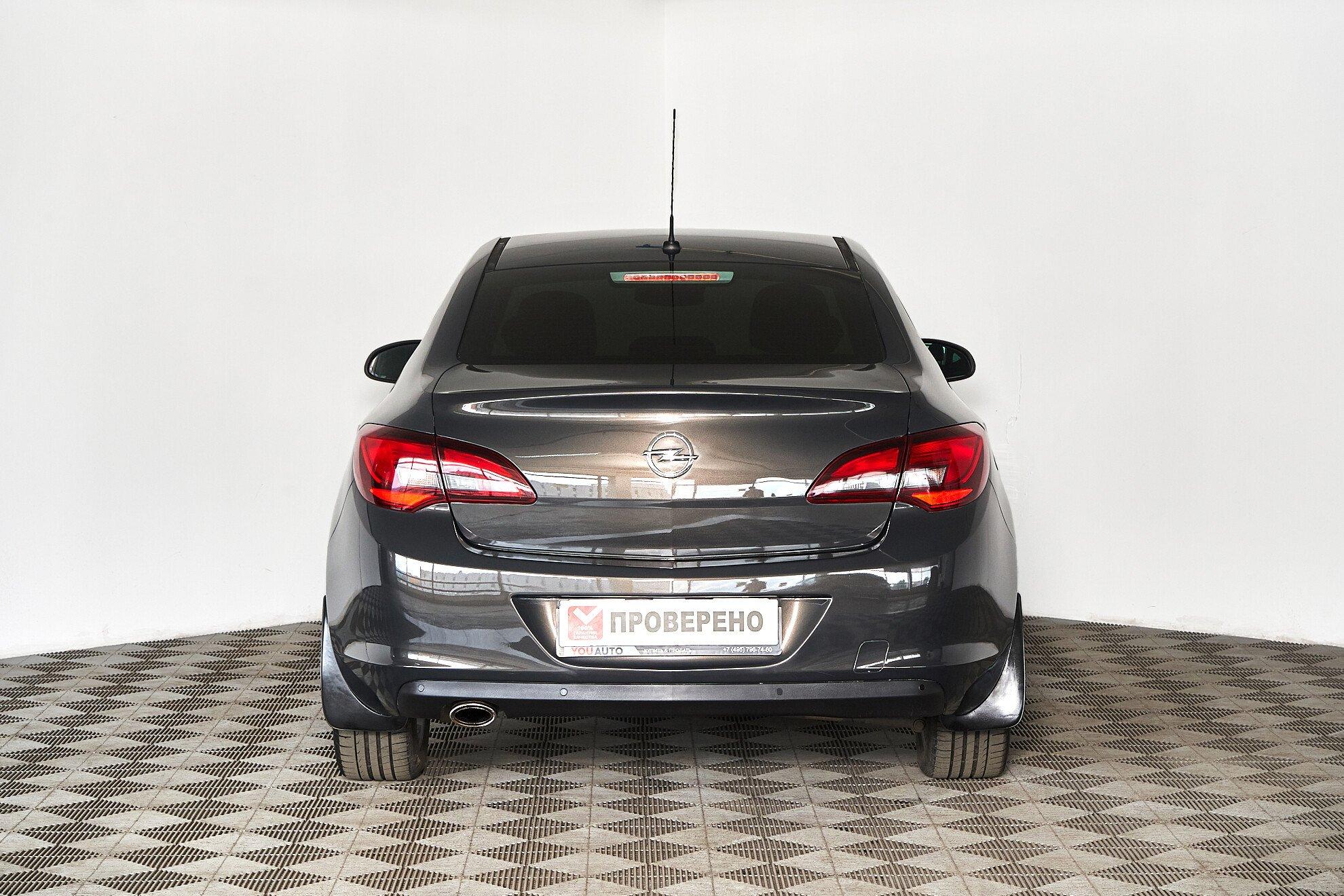 Opel Astra 2015, серый