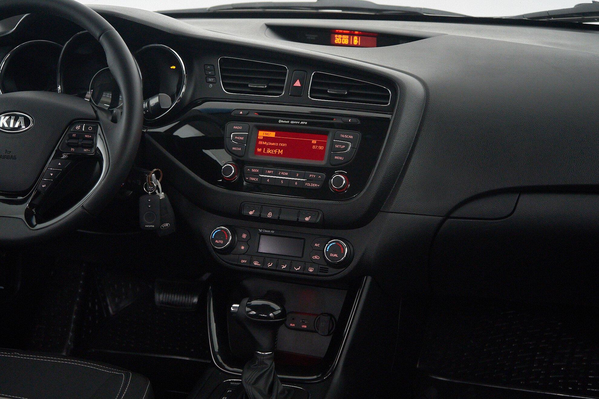 Kia Ceed 2015, серый