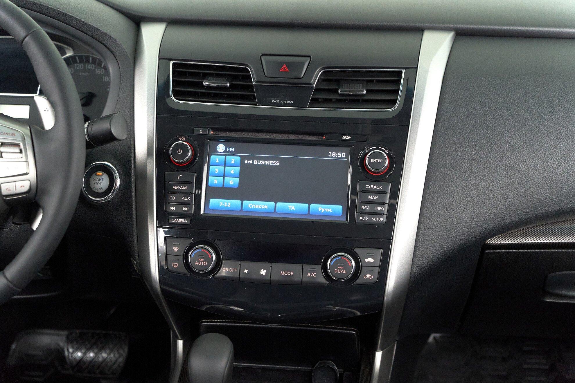 Nissan Teana 2014, черный