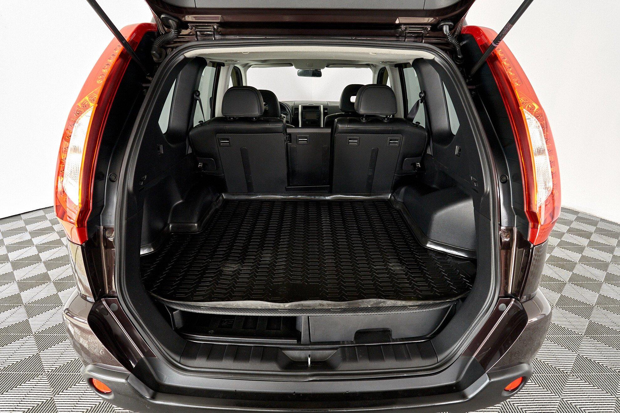 Nissan X-Trail 2014, коричневый