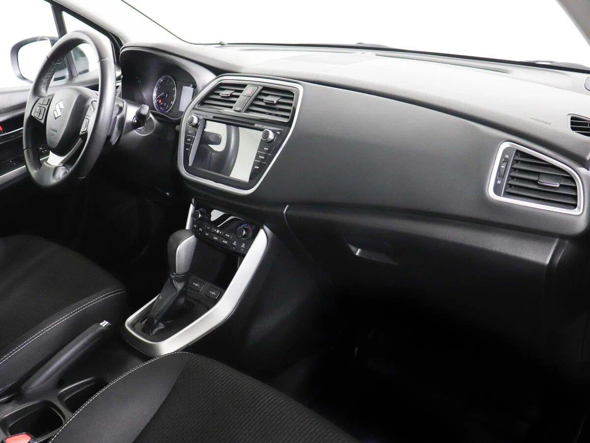 Suzuki SX4 2018, черный