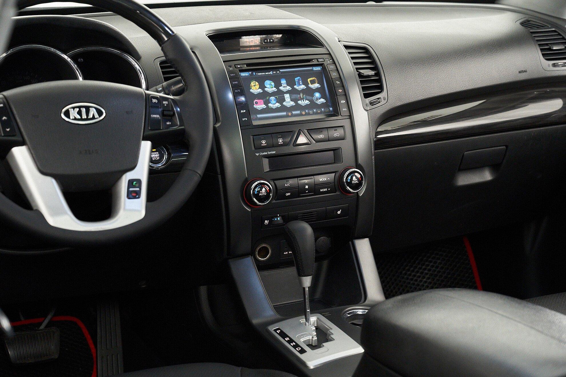Kia Sorento 2012, черный