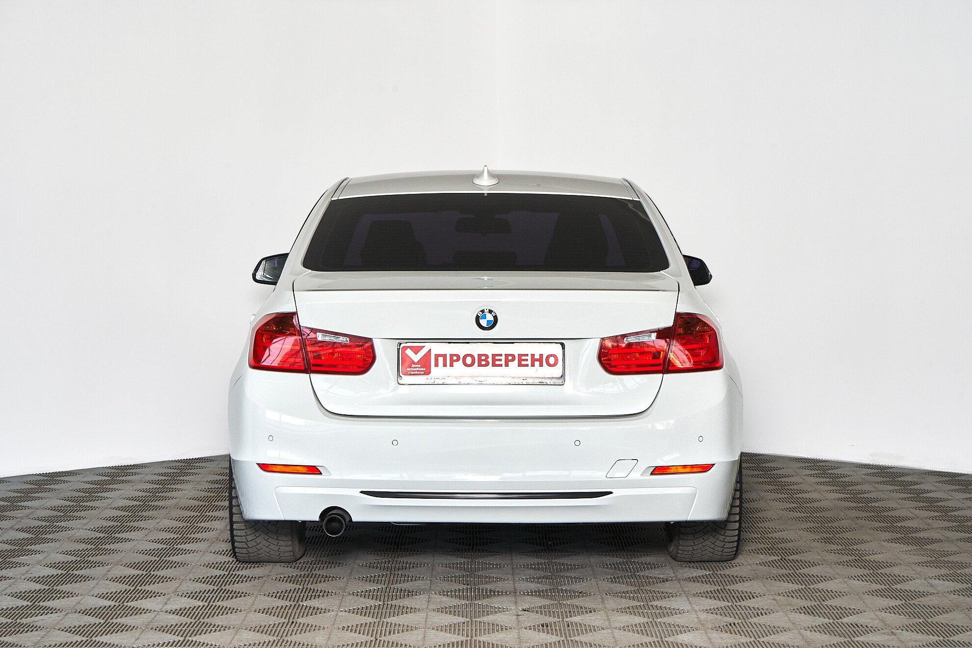 BMW 3 серии 2013, белый