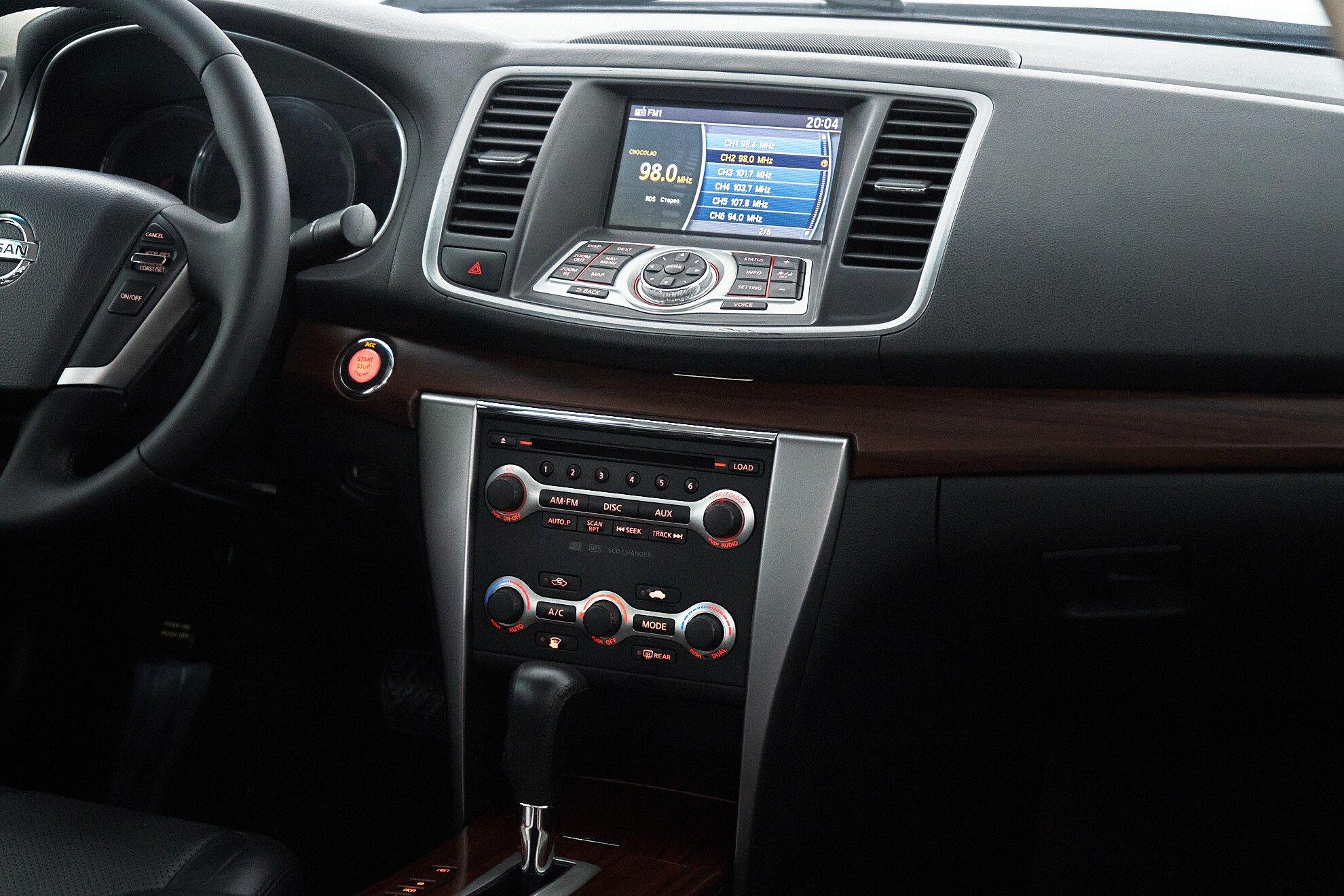 Nissan Teana 2011, черный
