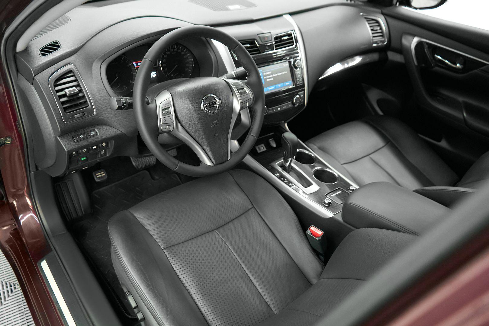 Nissan Teana 2014, пурпурный