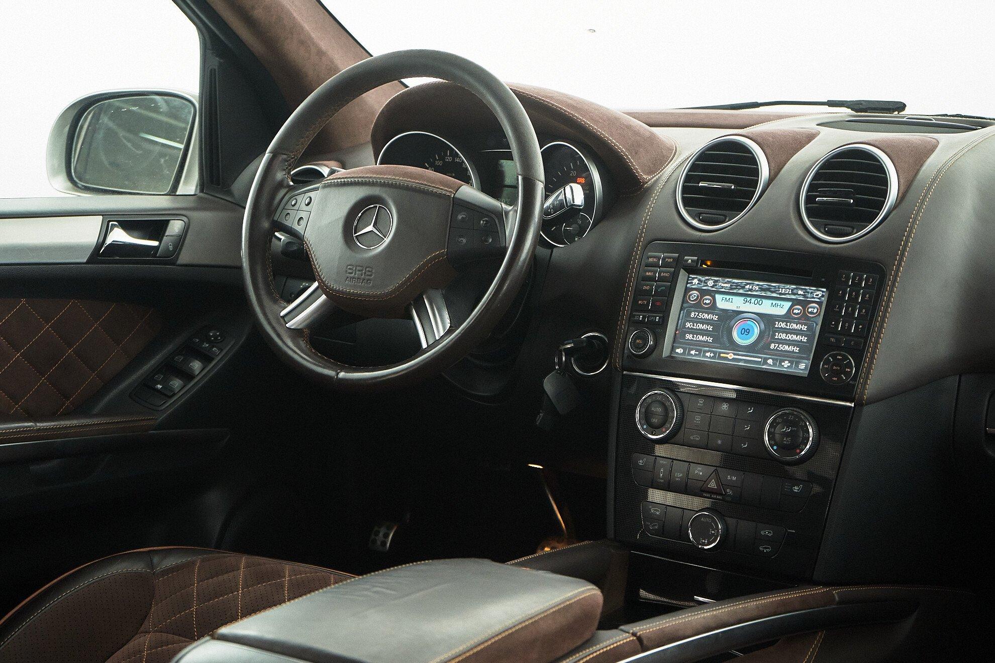 Mercedes-Benz M-Класс 2007, серебряный
