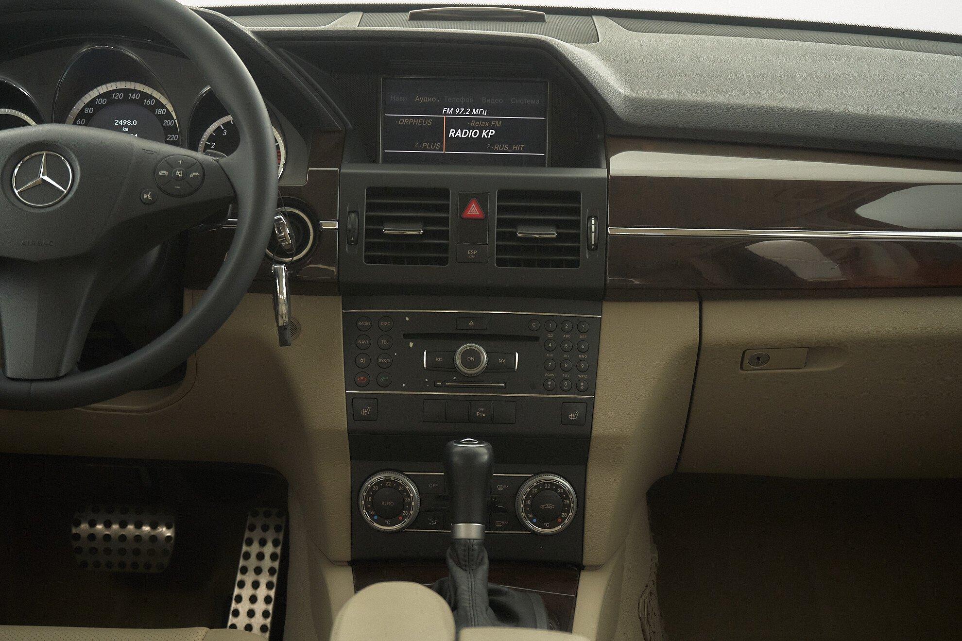 Mercedes-Benz GLK-Класс 2010, белый