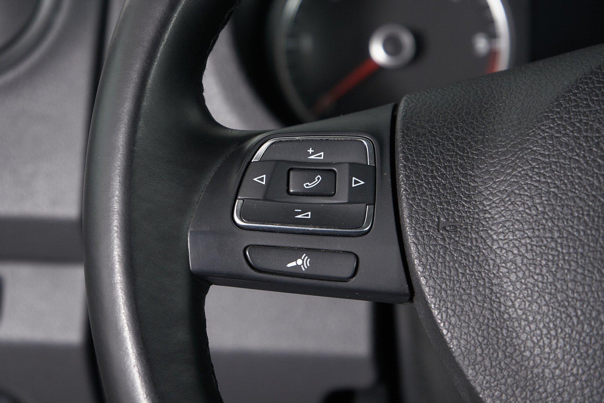 Volkswagen Amarok 2014, белый