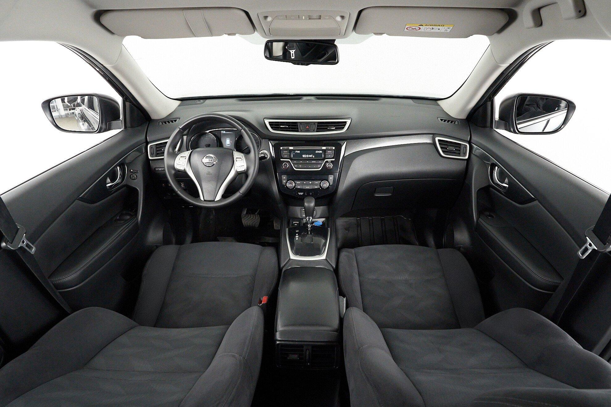 Nissan X-Trail 2015, черный