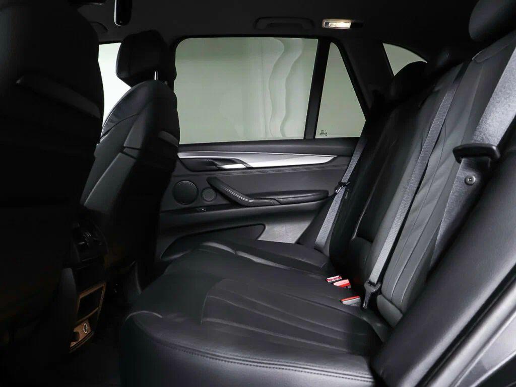 BMW X5 2017, черный