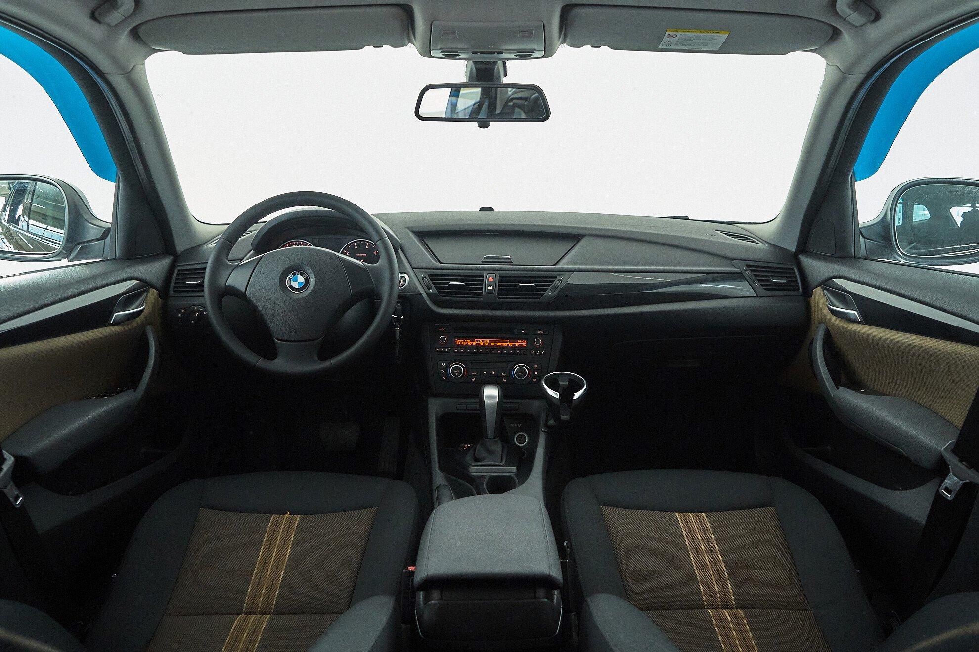 BMW X1 2013, коричневый