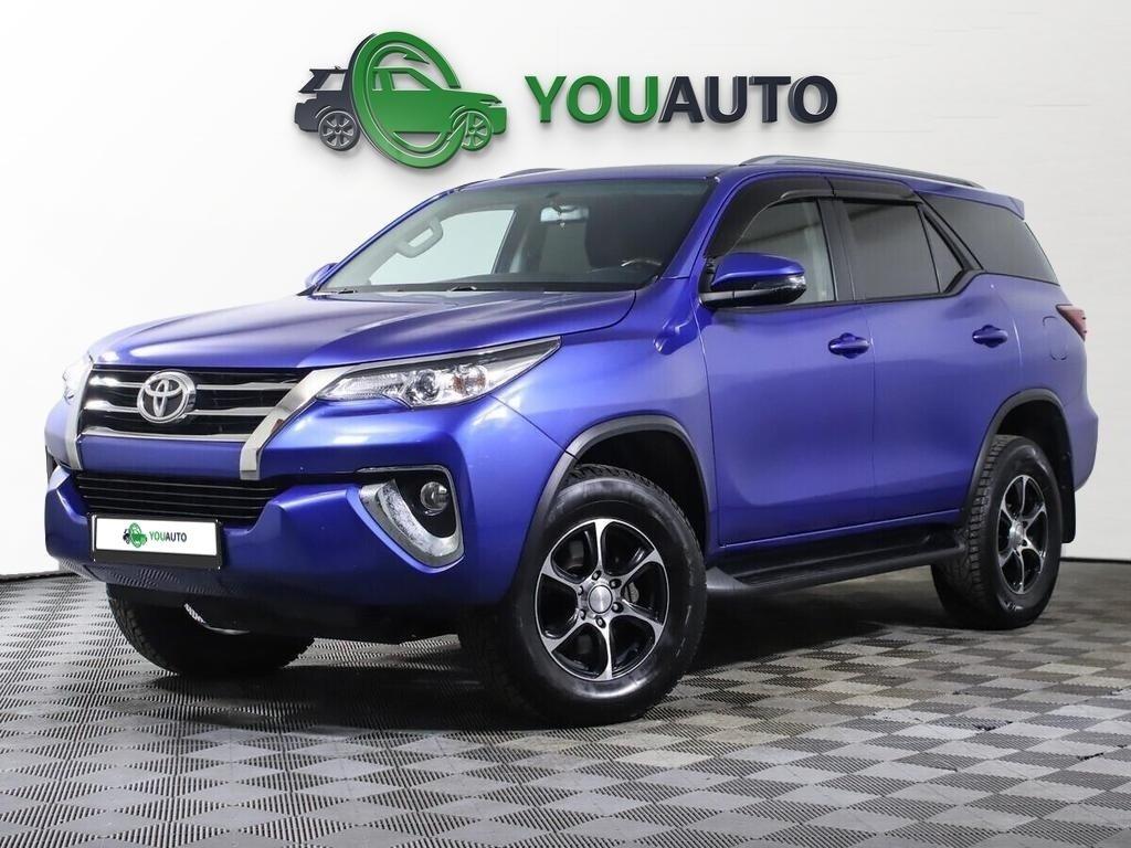 Toyota Fortuner 2018, синий