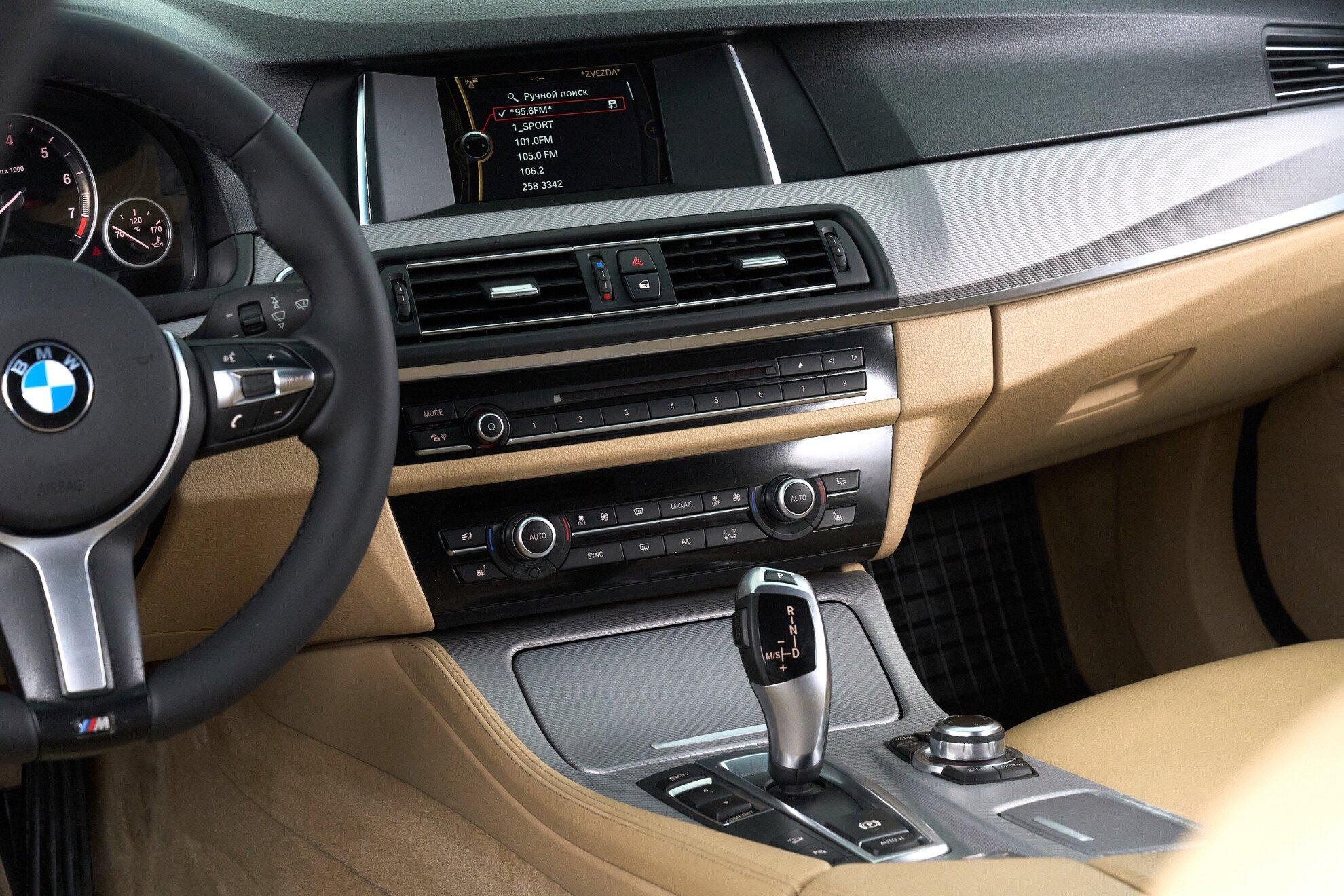 BMW 5 серии 2013, черный