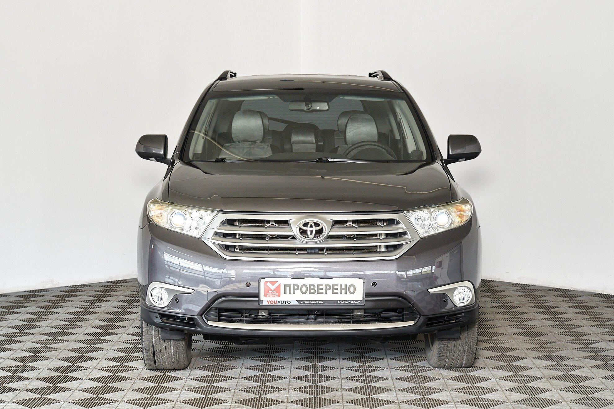 Toyota Highlander 2013, серый
