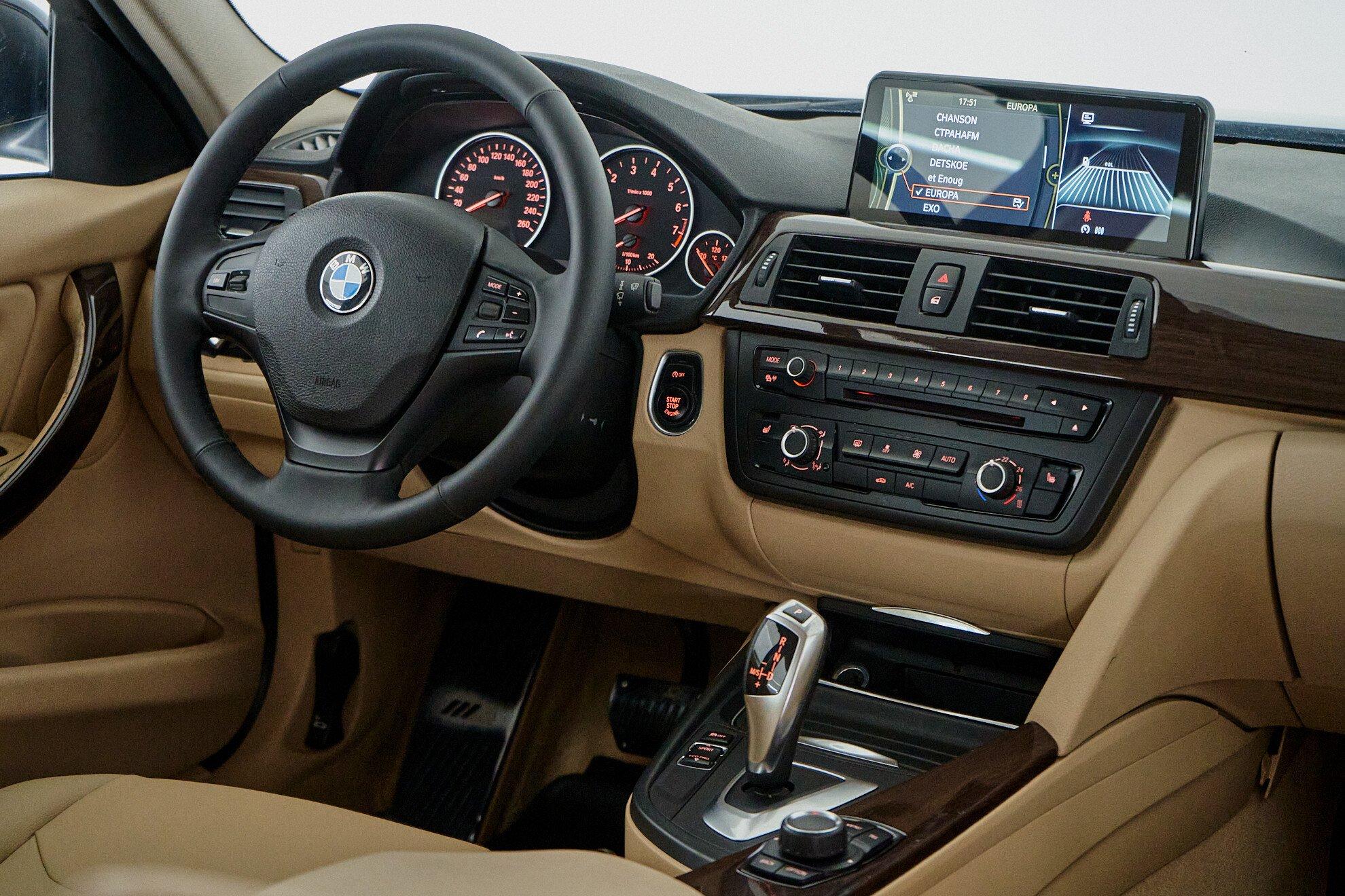 BMW 3 серии 2012, черный