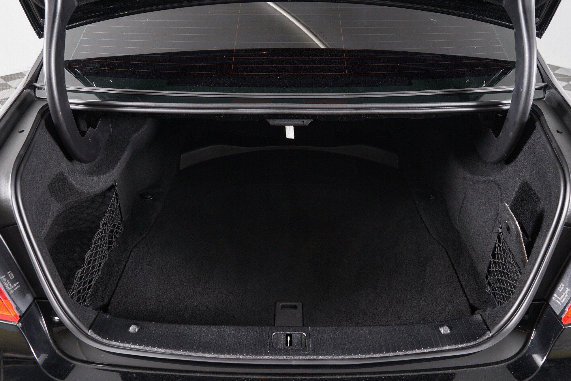 Mercedes-Benz E-Класс 2012, черный