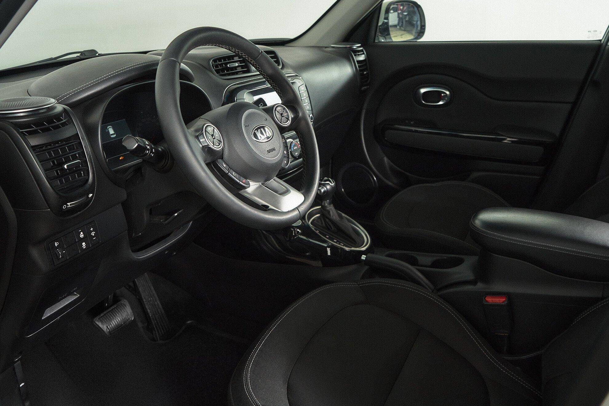 Kia Soul 2018, белый