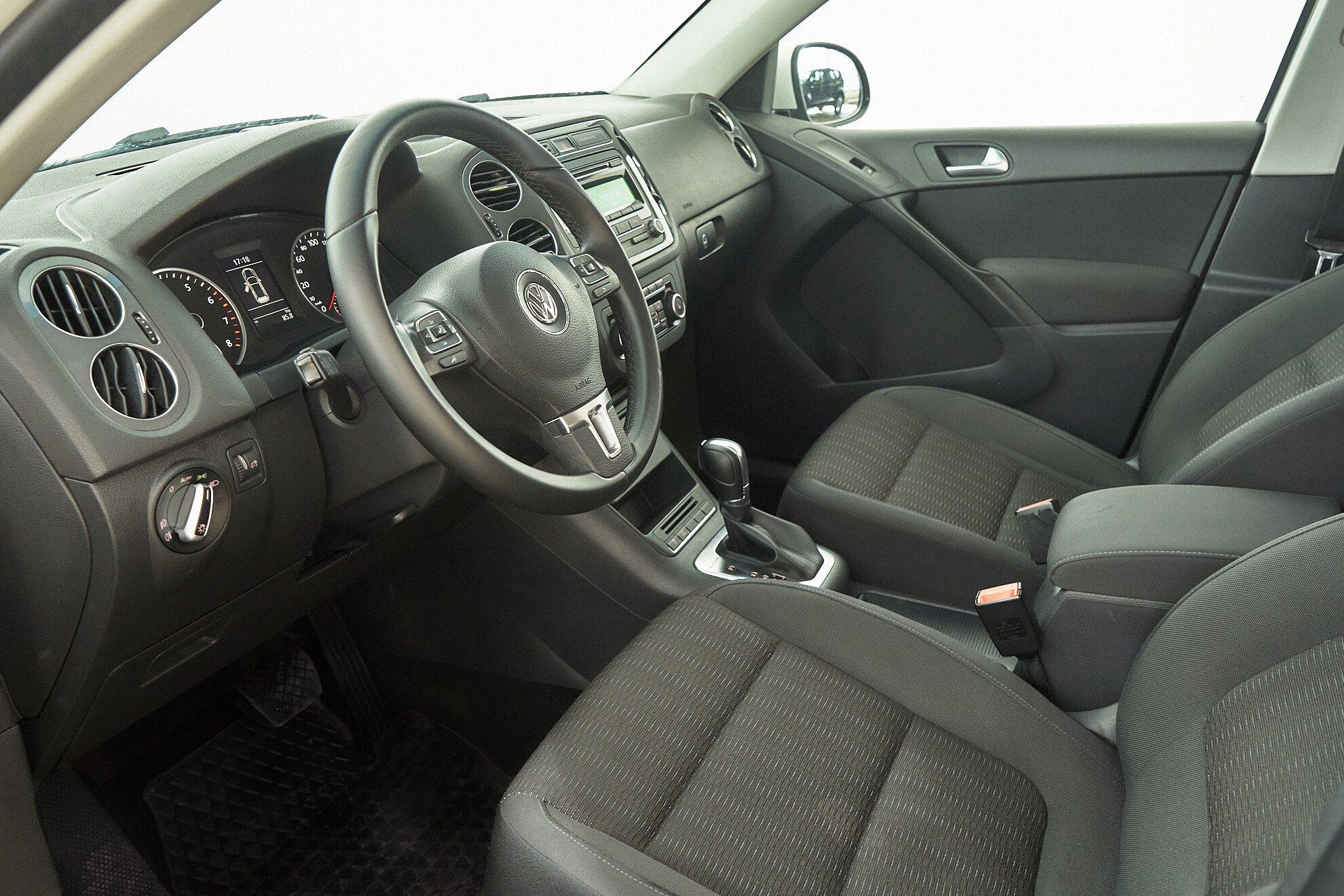 Volkswagen Tiguan 2014, белый
