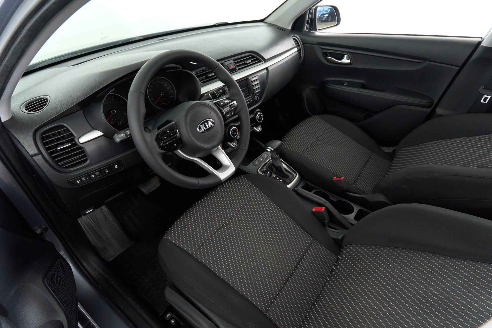 Kia Rio 2018, серый