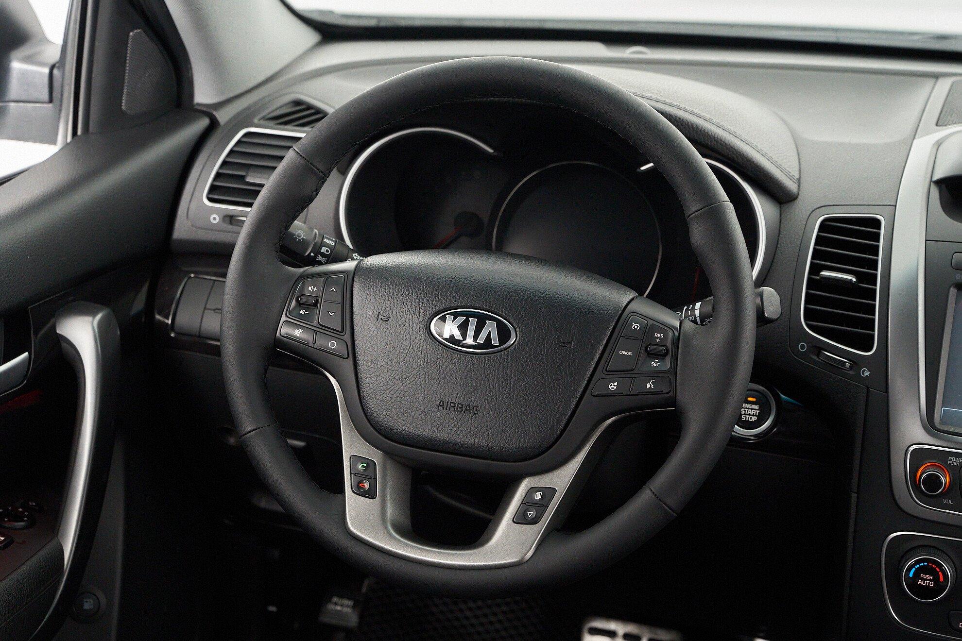 Kia Sorento 2015, белый