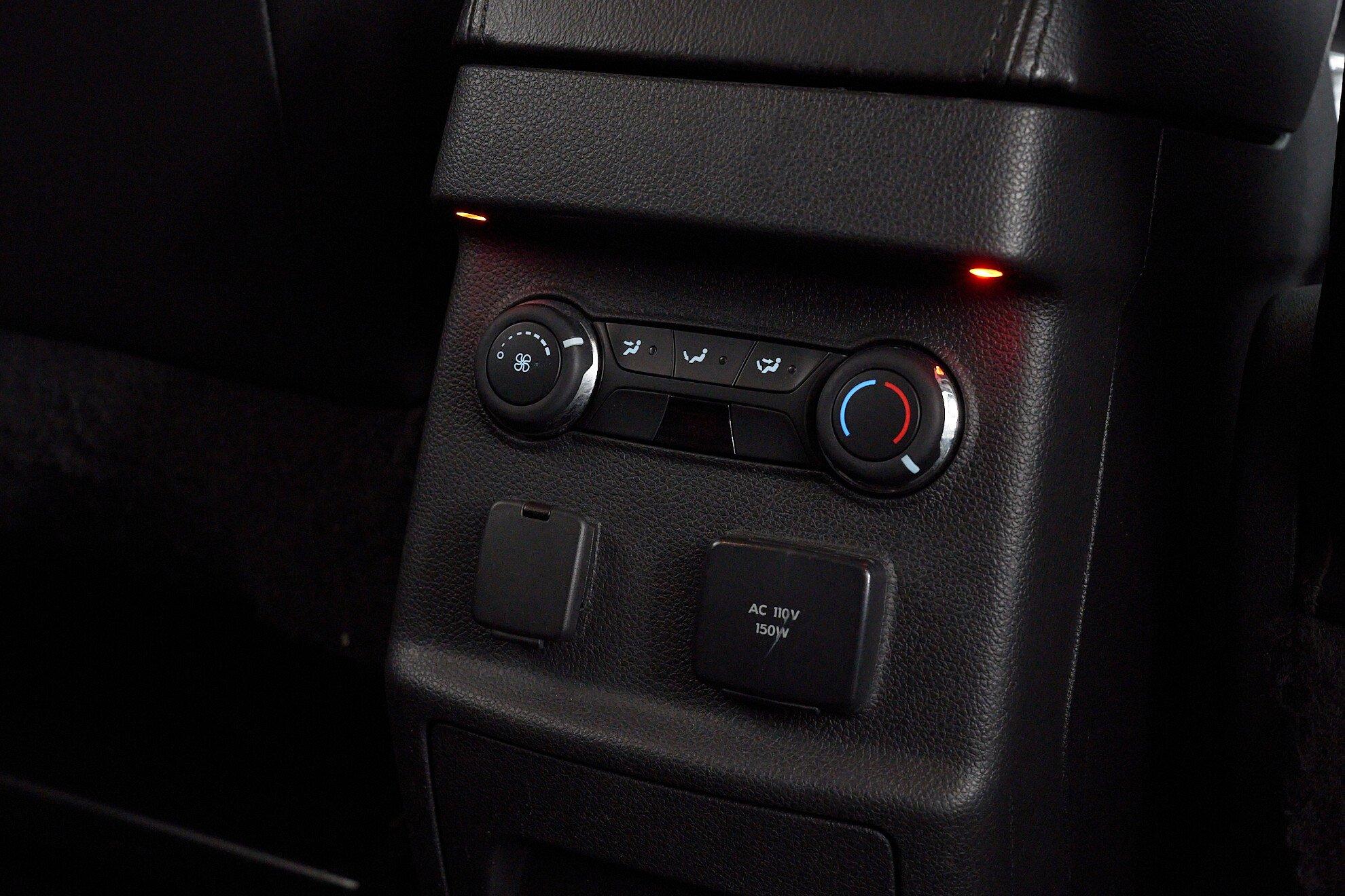 Ford Explorer 2012, серебряный