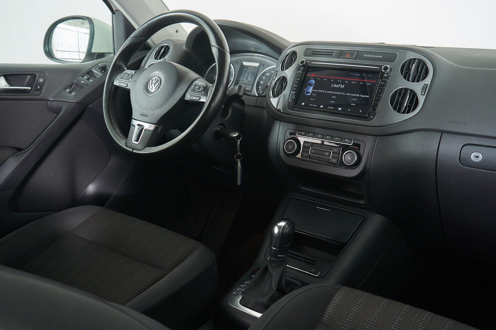 Volkswagen Tiguan 2014, белый