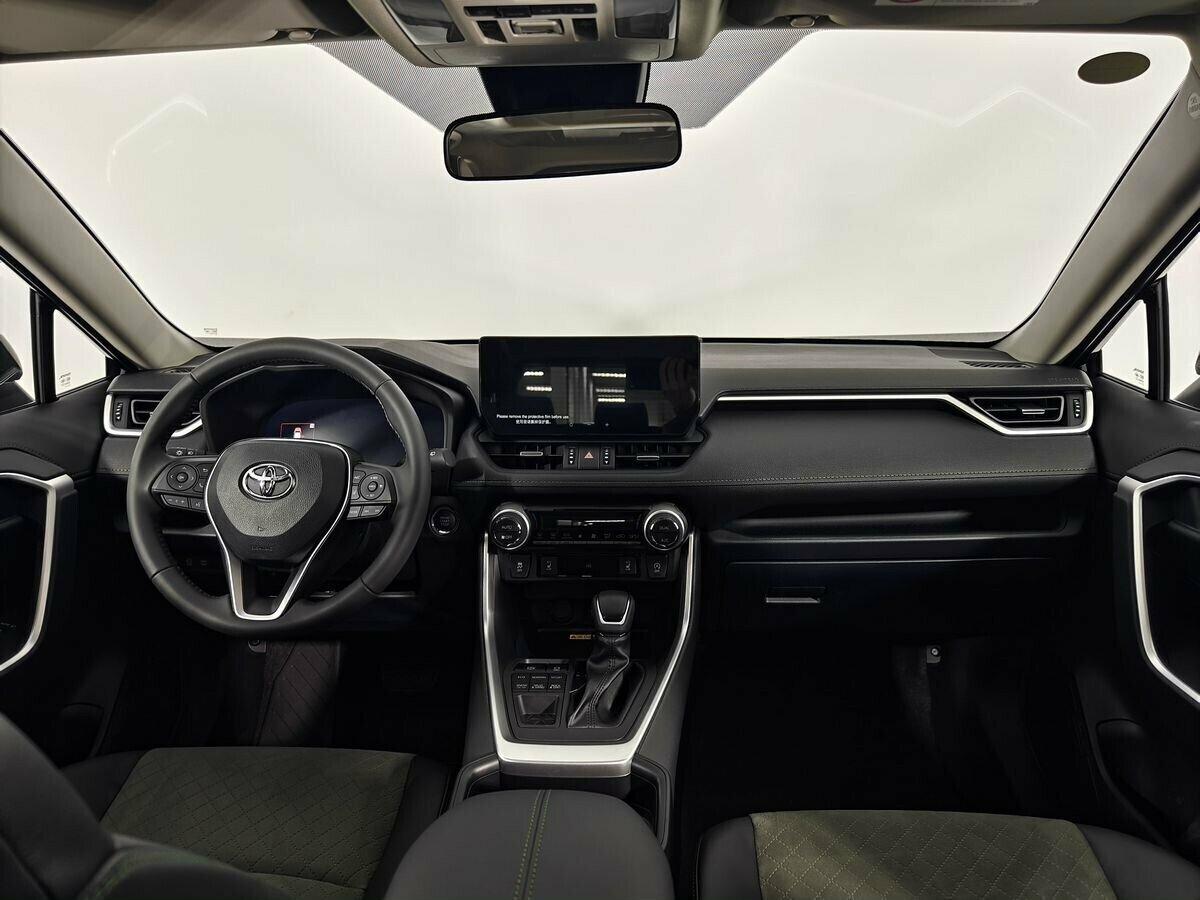 Toyota RAV4 2022, черный
