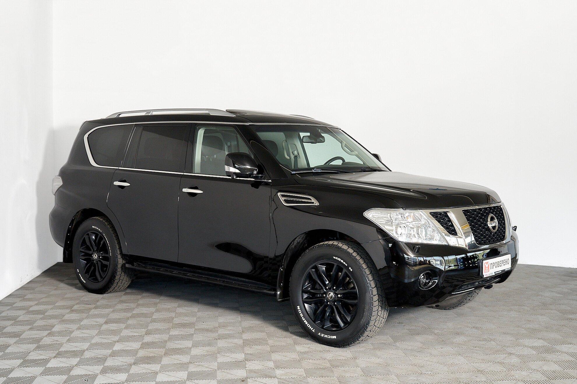 Nissan Patrol 2010, черный