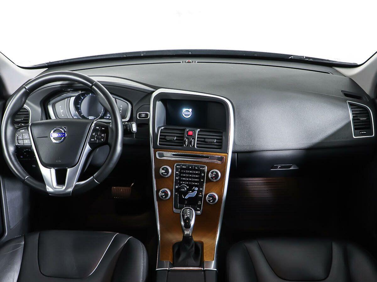 Volvo XC60 2015, серебряный