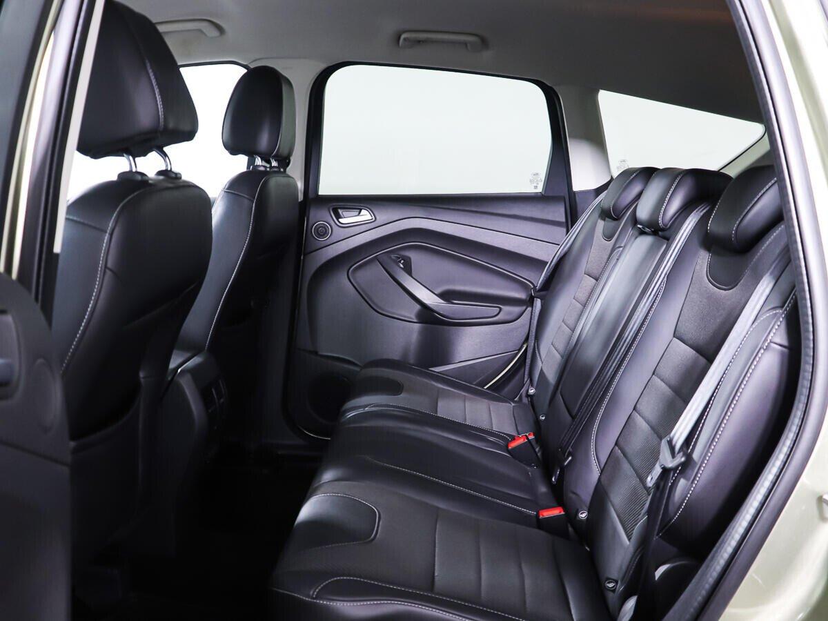 Ford Kuga 2016, зеленый
