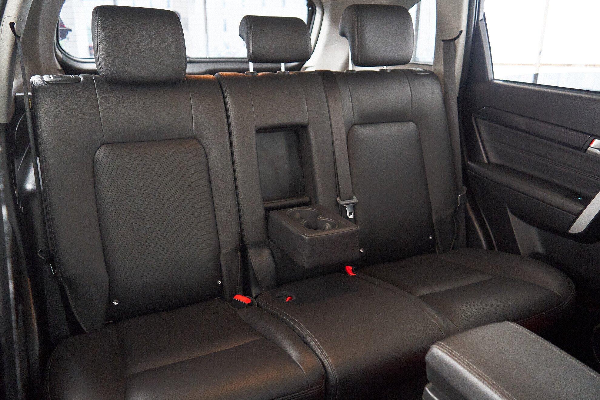 Chevrolet Captiva 2015, черный