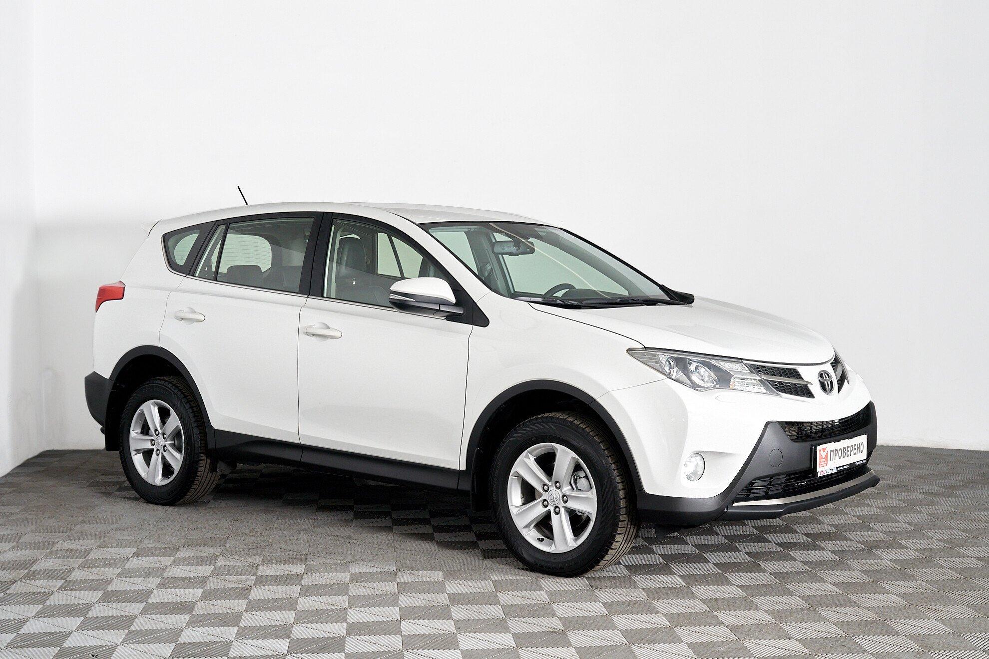 Toyota RAV4 2013, белый