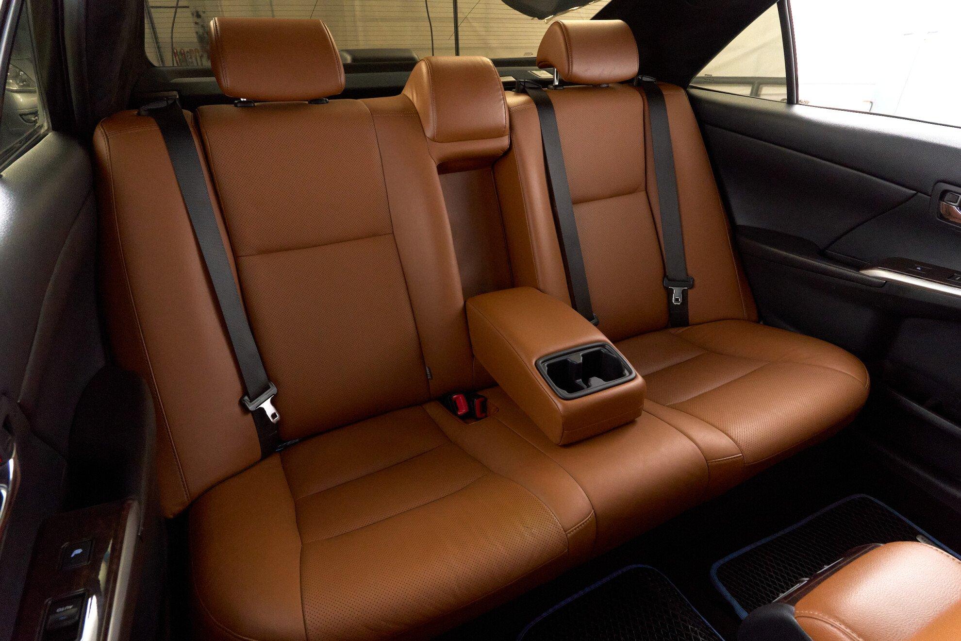 Toyota Camry 2017, белый