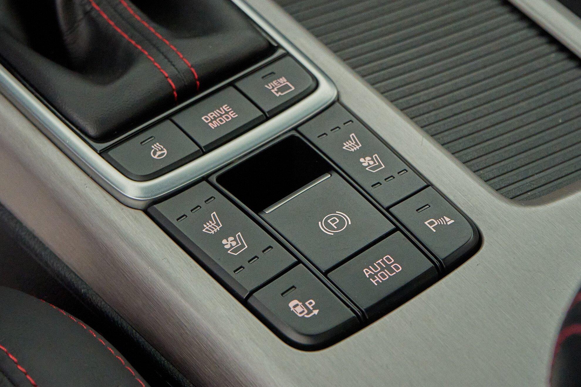 Kia Optima 2018, белый