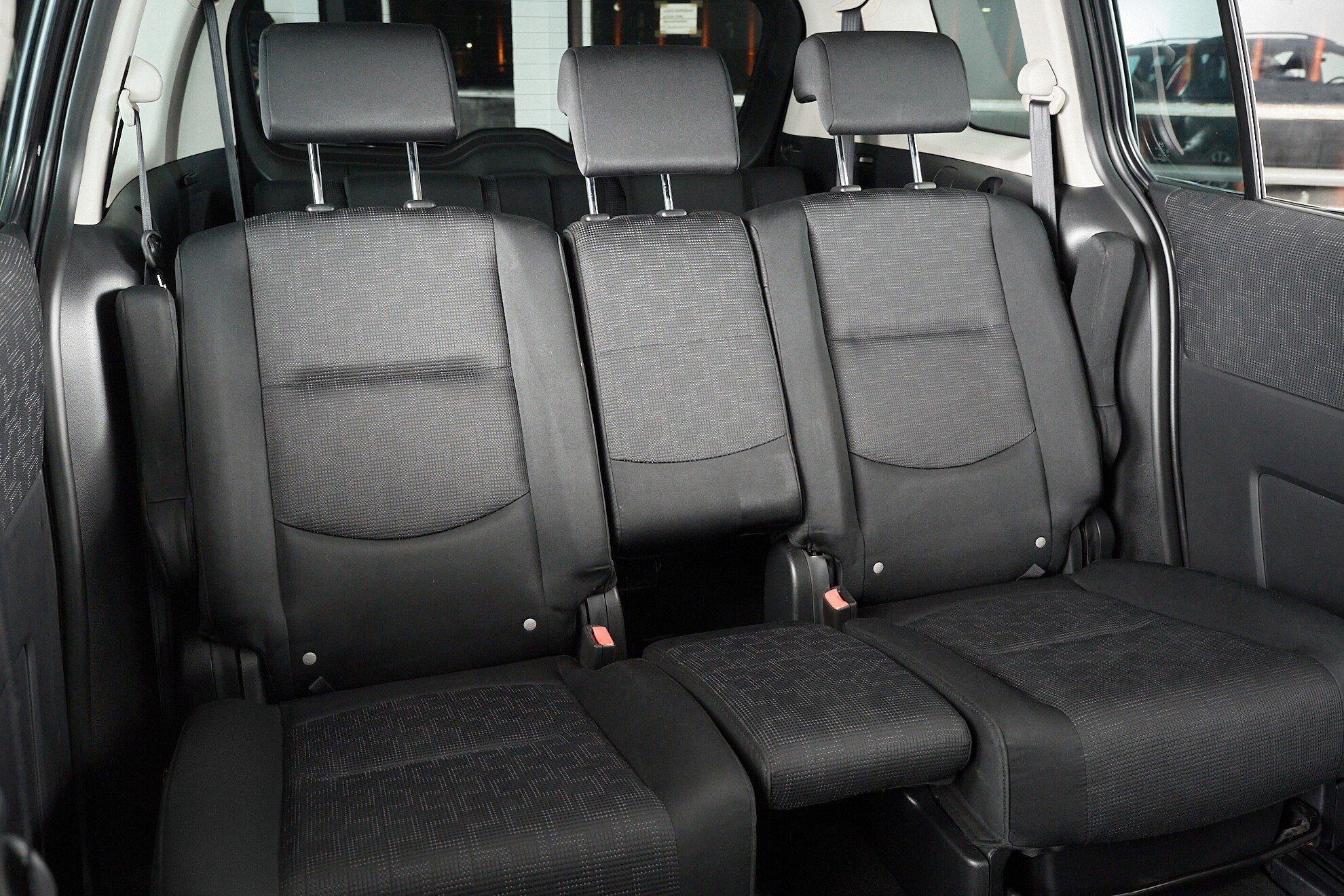 Mazda 5 2009, черный