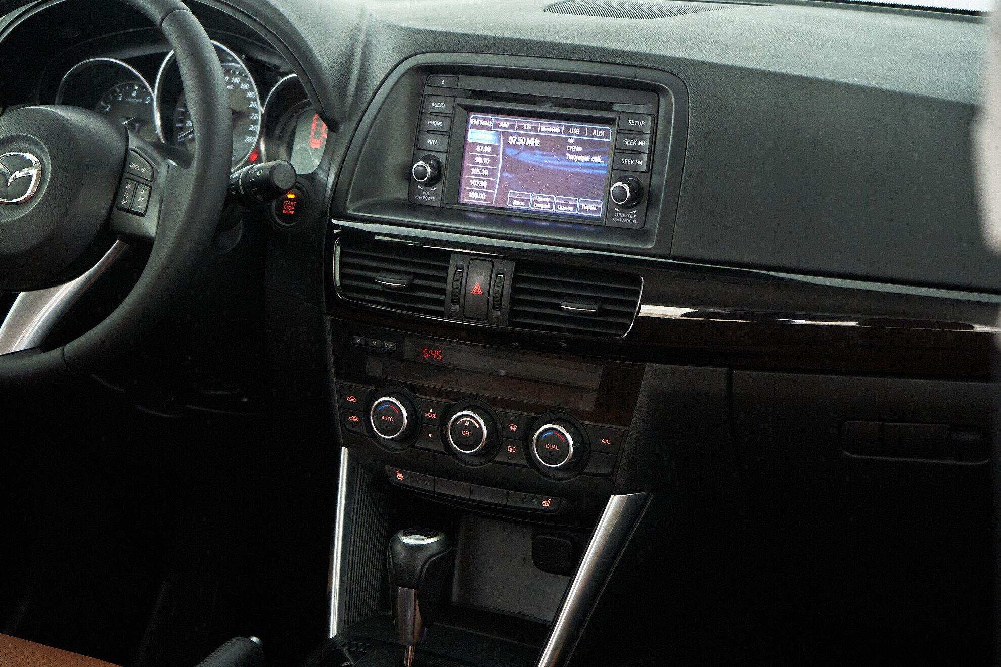 Mazda CX-5 2013, белый