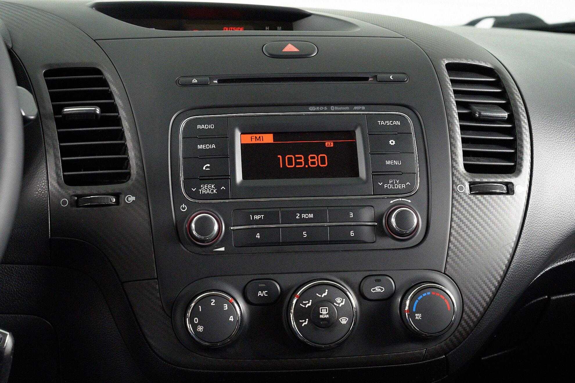 Kia Cerato 2016, черный