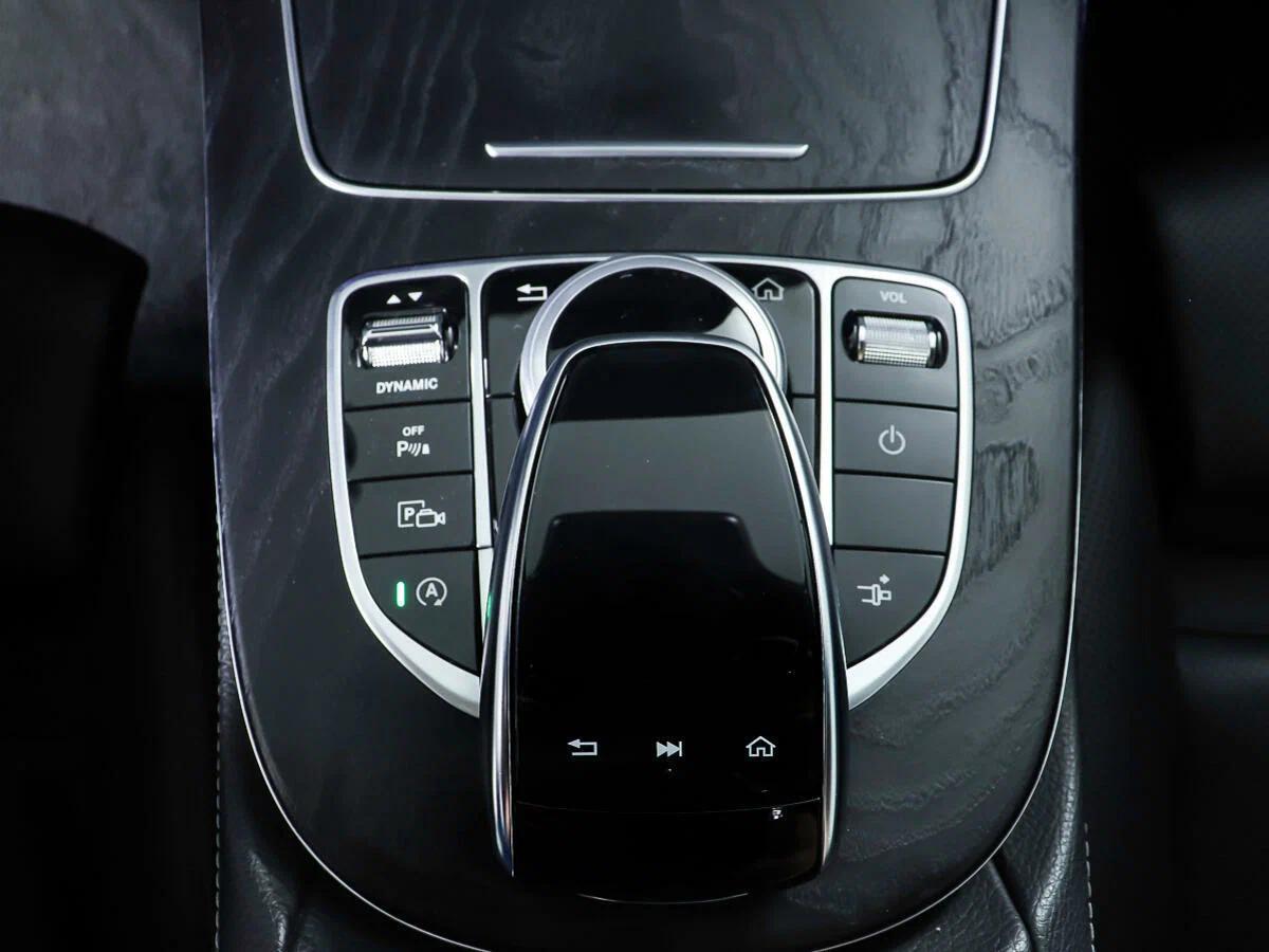 Mercedes-Benz E-Класс 2019, серебряный