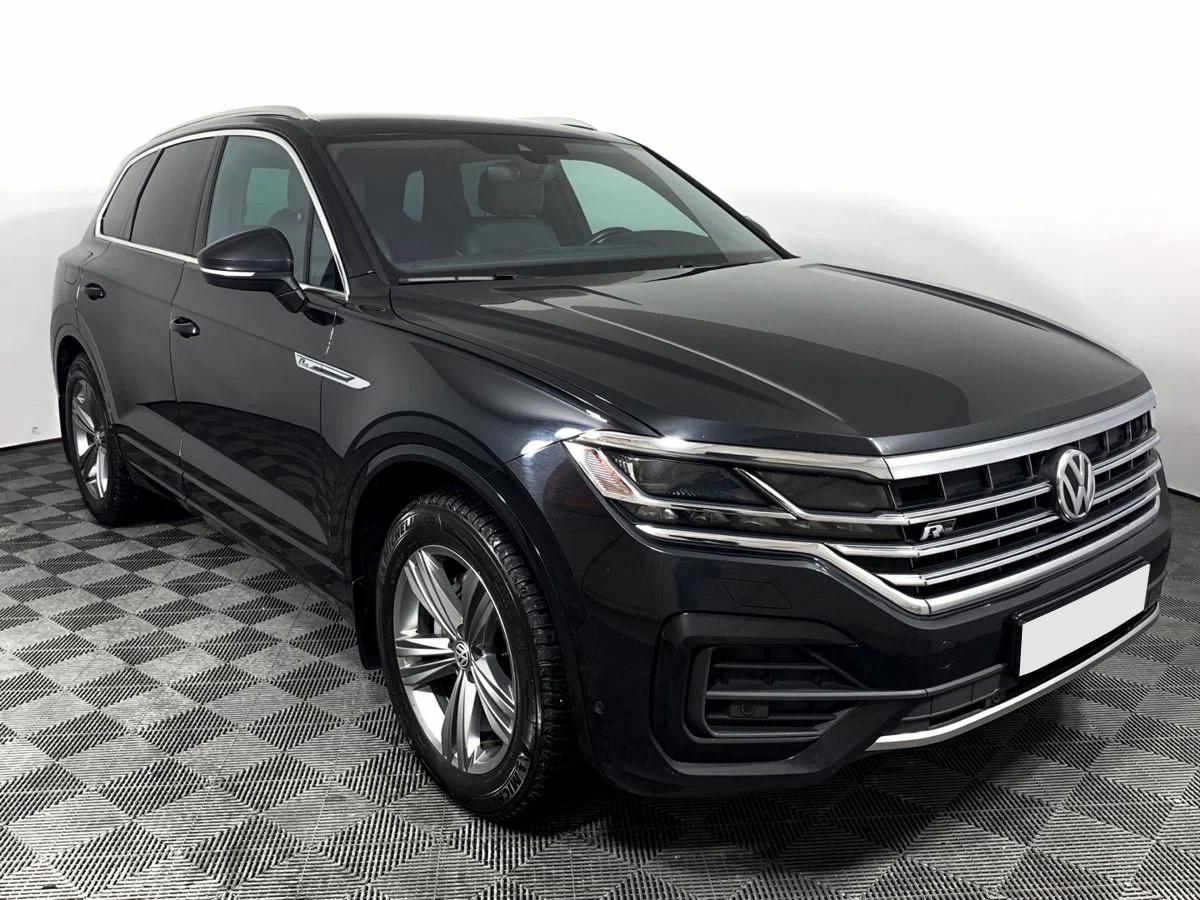 Volkswagen Touareg 2023, черный